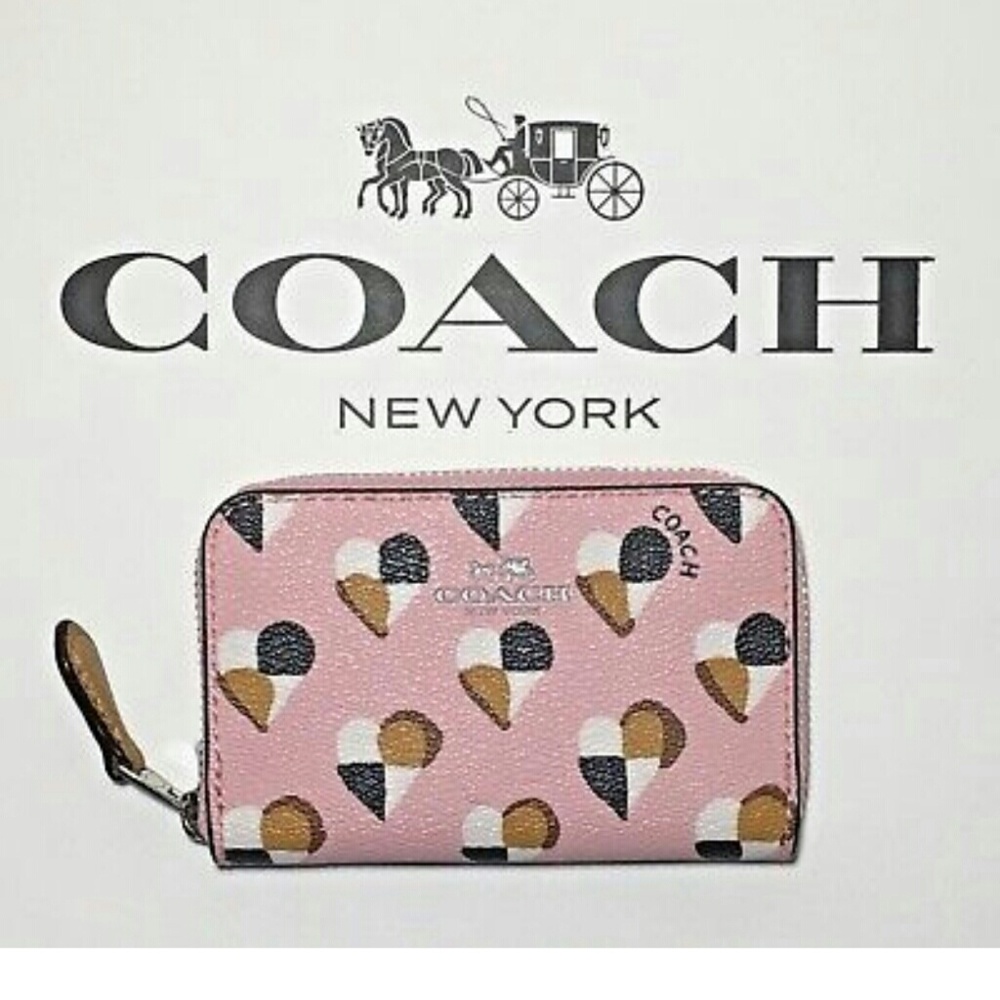 Coach pink heart card holder❤nwot